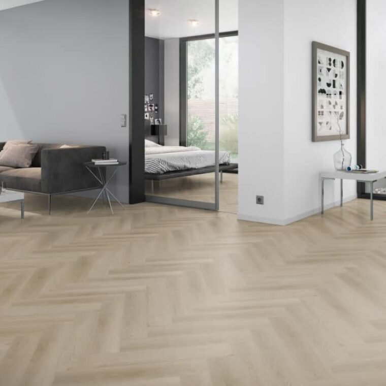 LVLnine Raw Oak Light Natural Herringbone